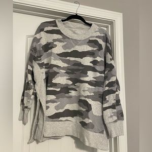 Gray camo Aerie tunic sweatshirt